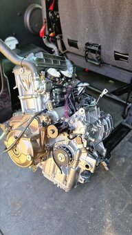 Motor Honda afrika twin 1100 najeto 800 km - 13