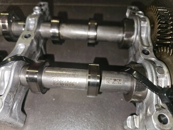 VACKY 3,0 TDI 200KW CRT AUDI Q7 4M - 13