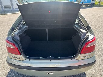 Renault Megane I 1.4 16V - super stav - 13
