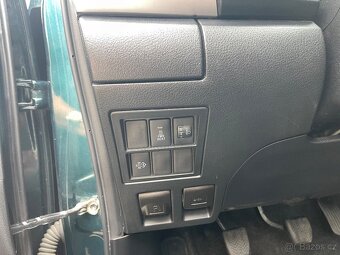 Prodám Toyota Hilux 2,4 D-4D DoubleCab - 13