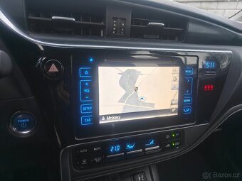 Toyota Auris TS 1,8 hybrid - 13