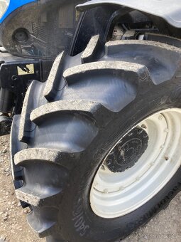 Traktor New Holland T7.250 - 13