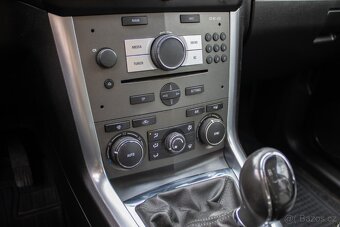 Opel Antara 2.2CDTi krásne zachovalé auto - 13