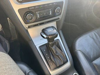 Škoda Octavia DSG RS 2,0 TFSI 147 KW STK - 13