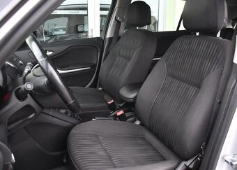 Opel Zafira TOURER 1.4T PO ROZVODECH 7MÍST - 13