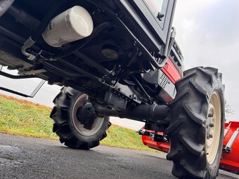 Japonský traktor KUBOTA GL 25
Diesel 3 válec, 25HP - 13