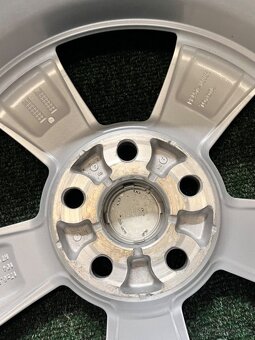 5x114,3 R17 Originál Alu Toyota C-HR - TOP stav - 13
