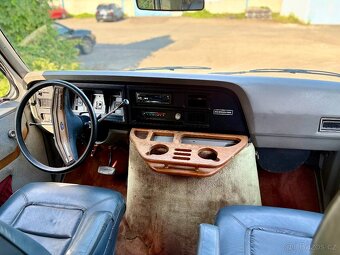 1987 Ford E-350 Econoline National Traveler | 460 cui V8 - 13