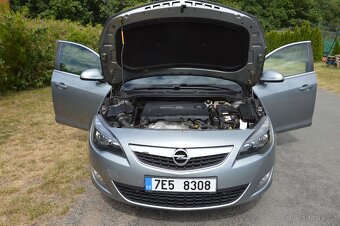 Opel Astra J Sports Tourer 2.0 CDTI, 118kW - 13