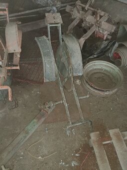 Traktor RS 09 - 13