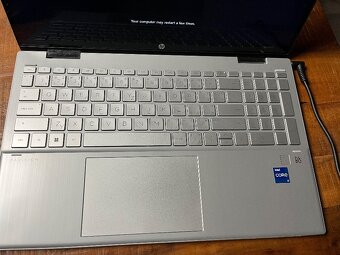 HP Pavilion x360 15-er1912nc Natural Silver v záruce - 13