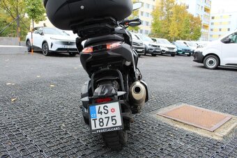 Peugeot XP 400 GT - 13