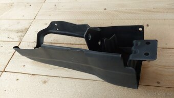 Nissan Patrol Y61 - Nárazník zadní Wagoon - 13