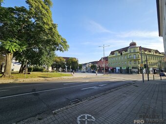 Pronájem komerčních prostor 90 m2 v centru, ul. Štefánikova - 13