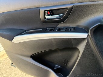 ► SUZUKI SX4 S-CROSS 1,6 4x4 - HANDSFREE, PARK. SENZORY ◄ - 13