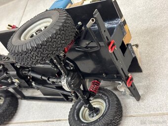 RCmodelex Defender D90 1:10 - 13