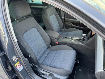 VW Passat B8 GTE 1.4 eTSI 160kW DSG Tažné Matrix Kamera Navi - 13