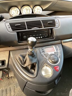 Citroen C8 2.0HDi - 13