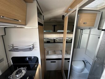 Zapůjčení obytného vozu KM DEXTER 581 ,4 osoby, NEOMEZENÉ KM - 13