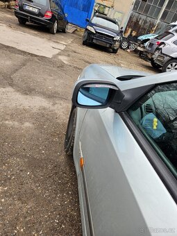 Renault laguna.        2004      1.9dci - 13
