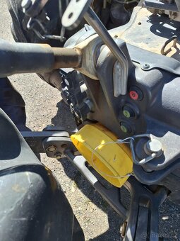 Traktor CLAAS ARION 650 - 13