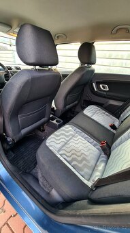 Škoda Fabia 2 Combi 1.4 16v MPI Style Edition - park.senzory - 13