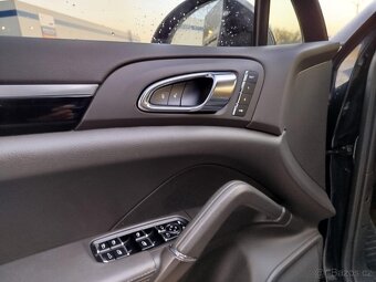 Porsche Cayenne S 4.2 V8 Diesel II FL 379PS - 13