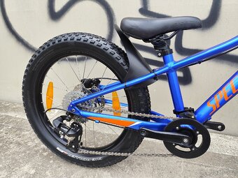 Dětské kolo Specialized riprock 20" jako nové - 13