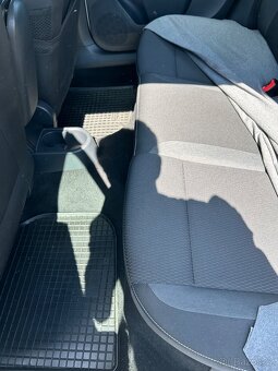 Škoda Rapid SPACEBAK 1.2TSI 77Kw - 13