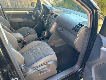 VW Touran 2.0 TDI - 13