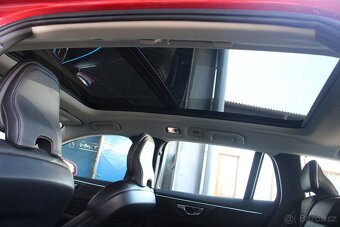 Volvo V60 D3 Momentum Automat+LED+Tažné+Panorama - 13