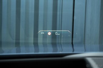 BMW i5 G60 290 kW B&W, Ventilace,Tažné - 13