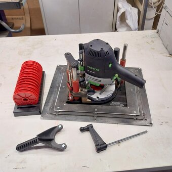 Zdvihací přípravek pro horní frézky - 13