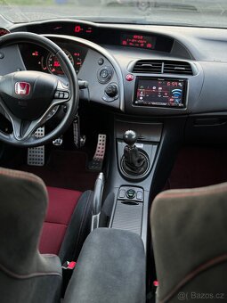 Honda Civic Type-R - 13