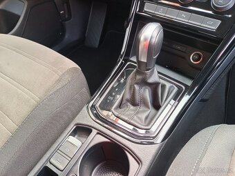 VW Touran Highline 2.0TDI 110kW DSG - záruka Autodraft - 13