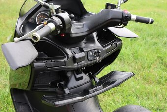Suzuki Burgman 400 - 13