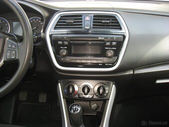 Suzuki S-Cross 1.0i Turbo 111PS Club - 13