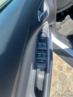 Ford Focus 1.6 Ti-VCT, r.v. 2011 - 13