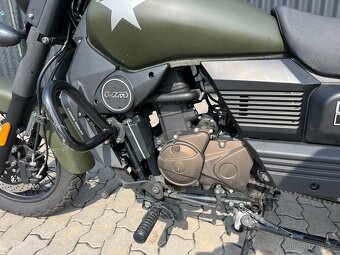 2020 UM RENEGATE COMMANDO 125 ccm naj 6000 km - 13