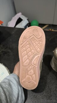 Boty po dětech - 13