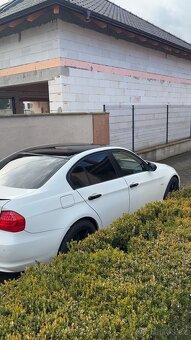 BMW E90 320d xDrive Automat - 13