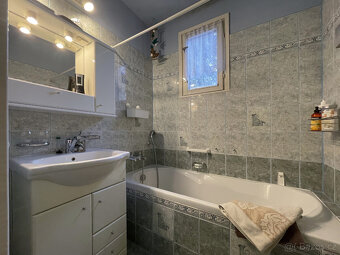Broumov: Prodej domu 128 m² s pozemkem 1 552 m² - 13
