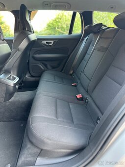 Volvo V60 II B4 145kw 2022 Momentum Pro - 13