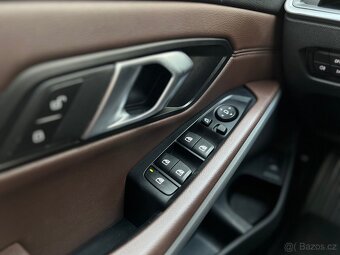 BMW 318D G21 - 13