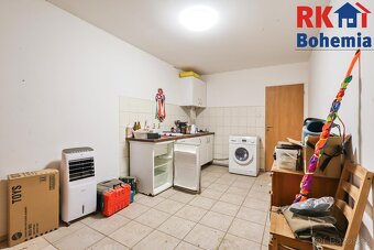 Prodej jezdeckého areálu s dlouholetou tradicí v obci Břežan - 13