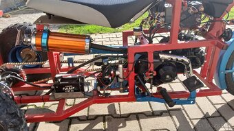 Motorová tříkolka, motokára - 13