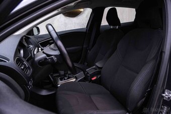 Volvo V40 T2 1.6L Momentum - 13