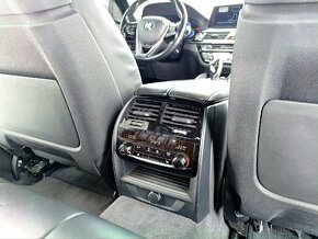 BMW 530D G30 Automat 8° 2017 140Tkm,vysoká výbava,servis - 13