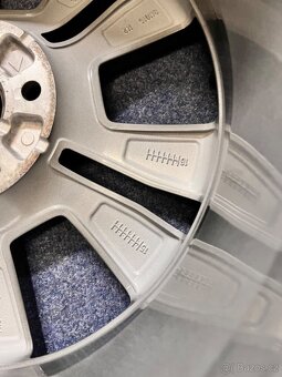 5x112 R17 Škoda Yeti originál alu disky - TOP - 13
