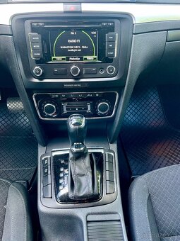 ŠKODA SUPERB KOMBI 2.0 TDI,125kW,AUTOMAT - 13